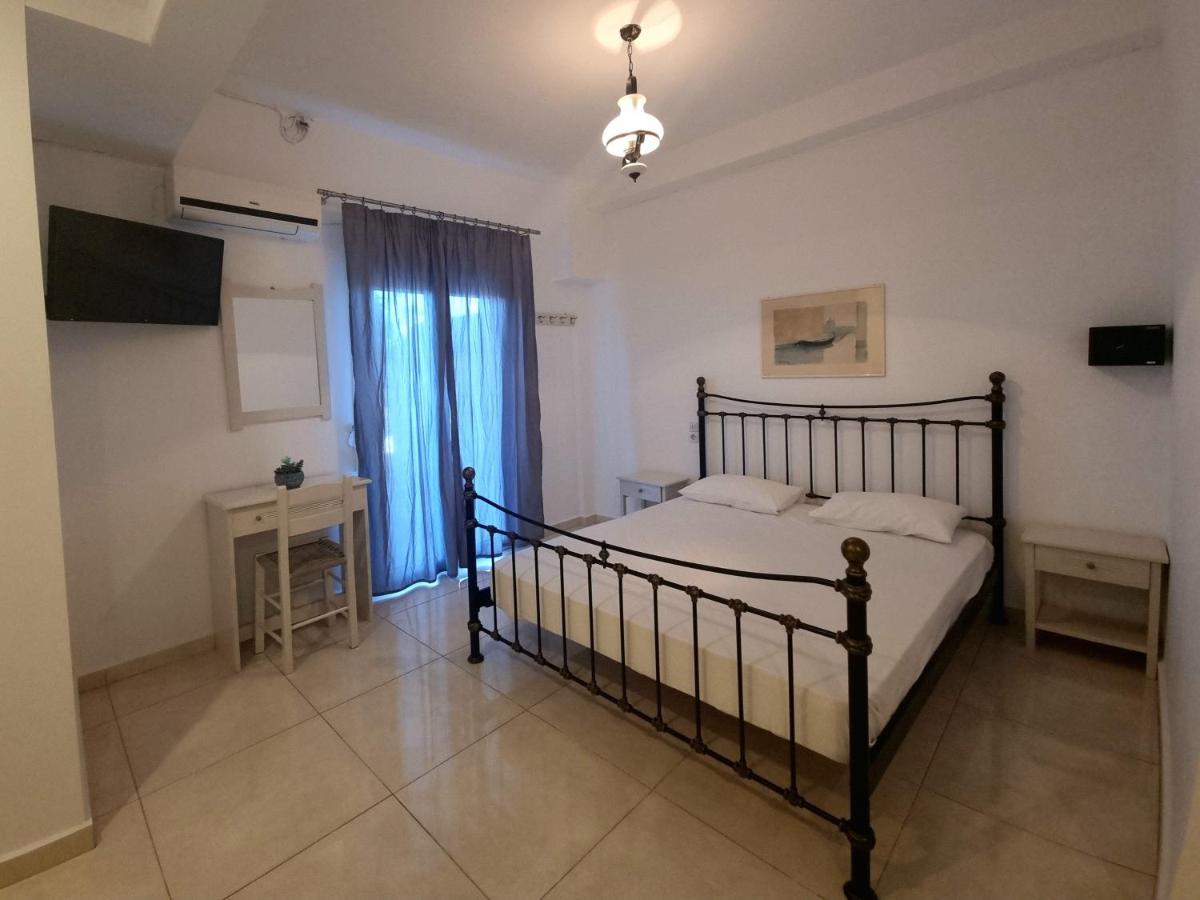 Pantheon Hotel Patitiri  Bagian luar foto
